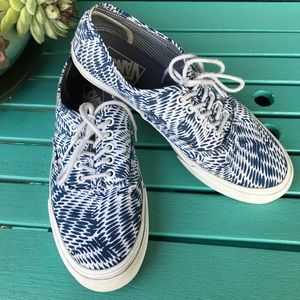 Vans women’s classics